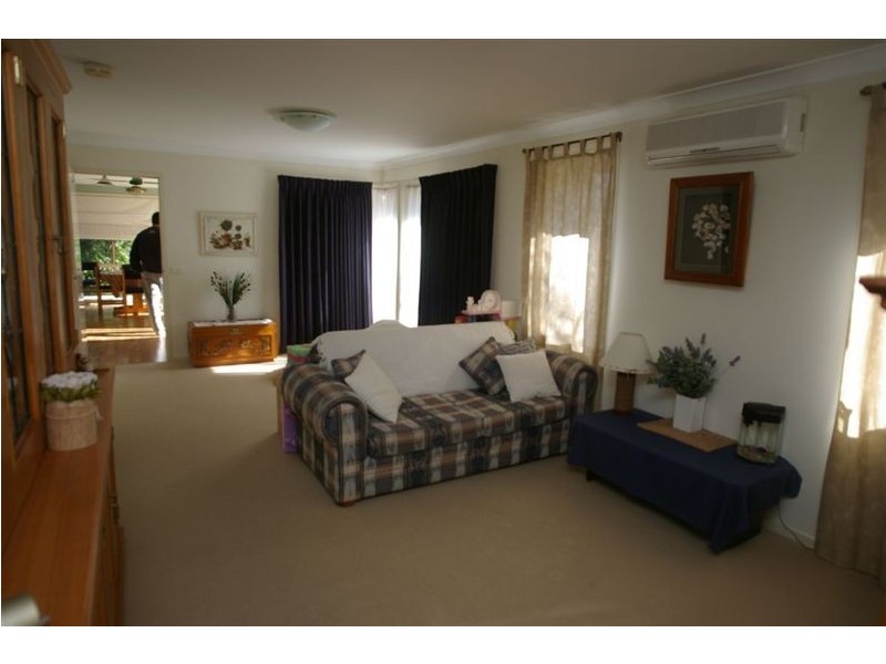 14 Gunning Close, Prestons NSW 2170