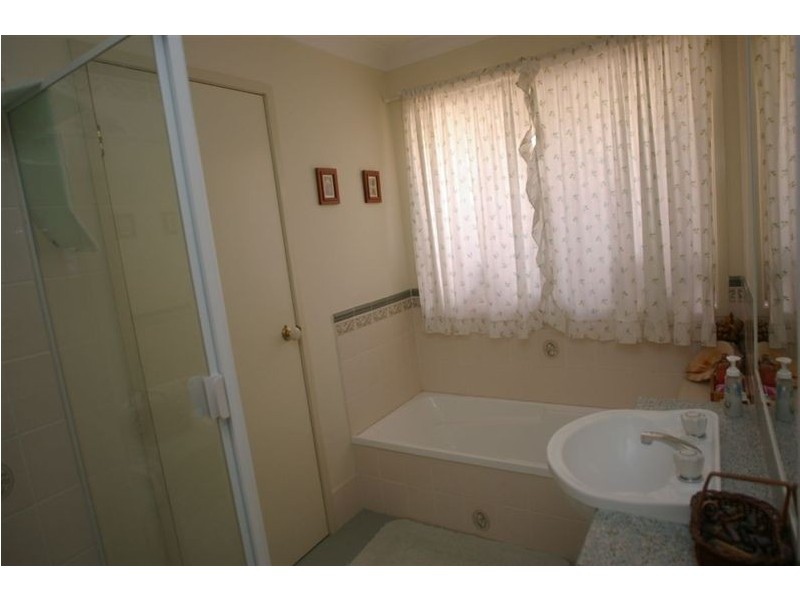14 Gunning Close, Prestons NSW 2170