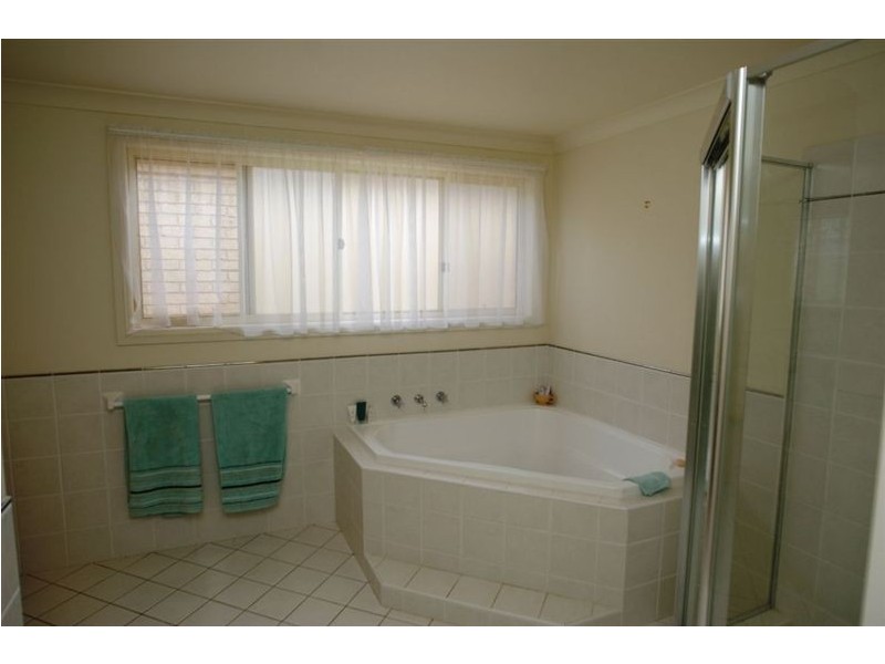 20 Lakeland Circuit, Harrington Park NSW 2567