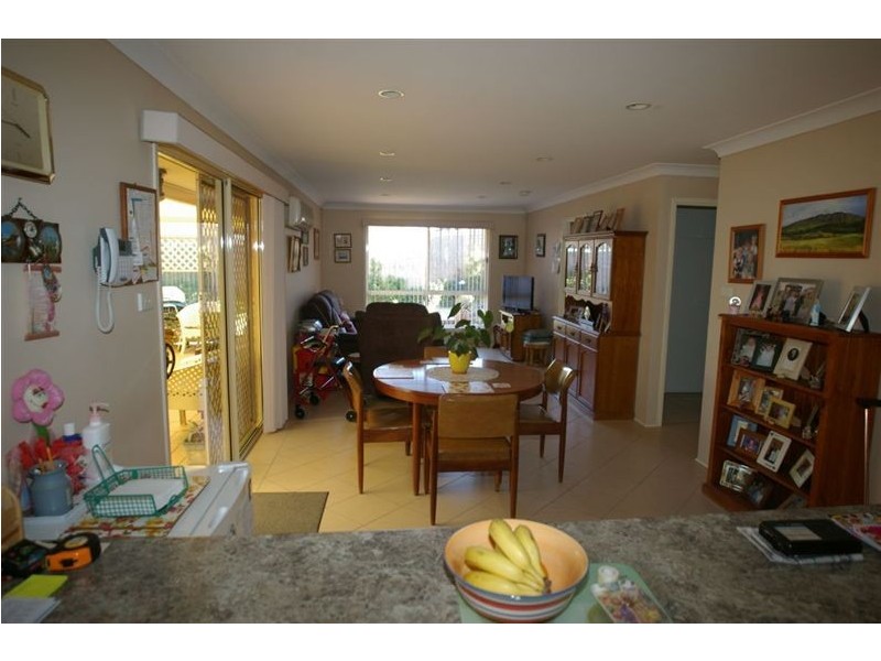 18 Parkside Circuit, Currans Hill NSW 2567