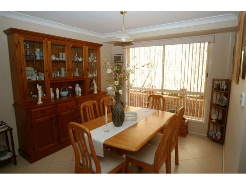 18 Parkside Circuit, Currans Hill NSW 2567