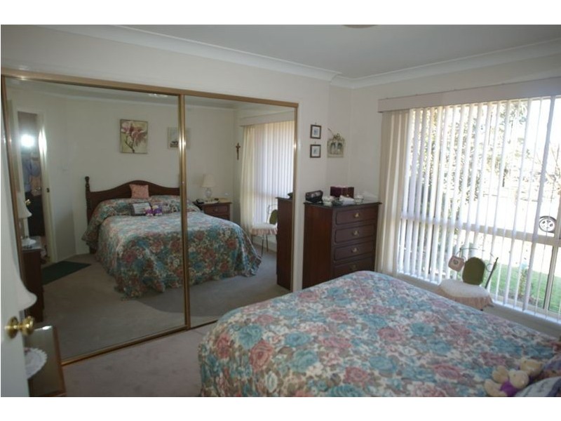 18 Parkside Circuit, Currans Hill NSW 2567