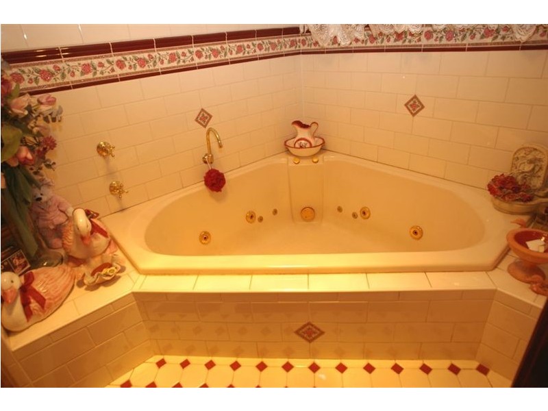 18 Townson Avenue, Leumeah NSW 2560