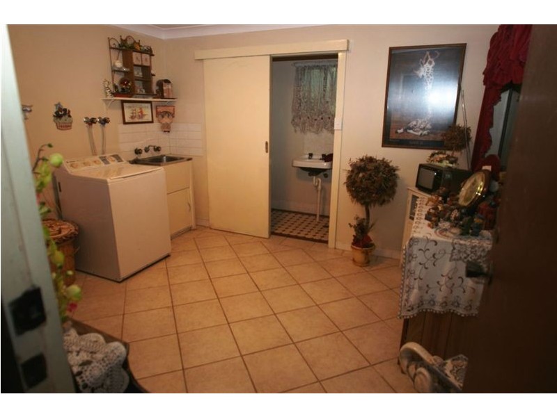 18 Townson Avenue, Leumeah NSW 2560