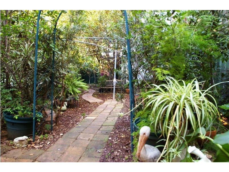 18 Townson Avenue, Leumeah NSW 2560