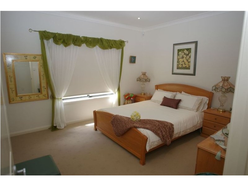 2 Geary place, Elderslie NSW 2570