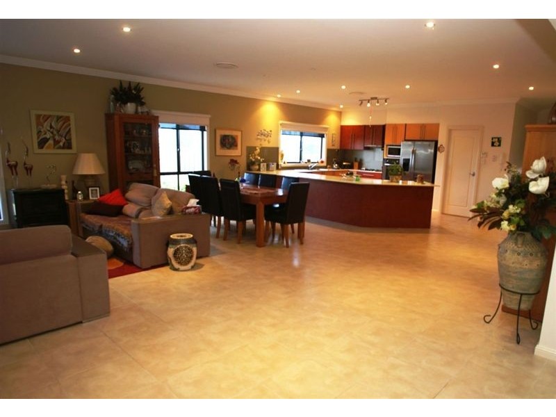 2 Geary place, Elderslie NSW 2570