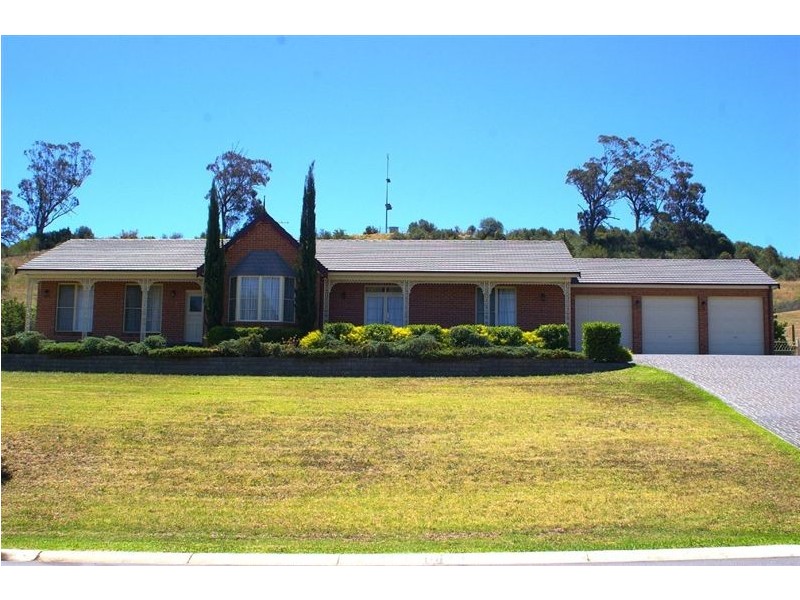 37 The Outlook, Kirkham NSW 2570