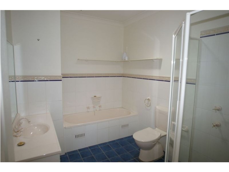 37 The Outlook, Kirkham NSW 2570