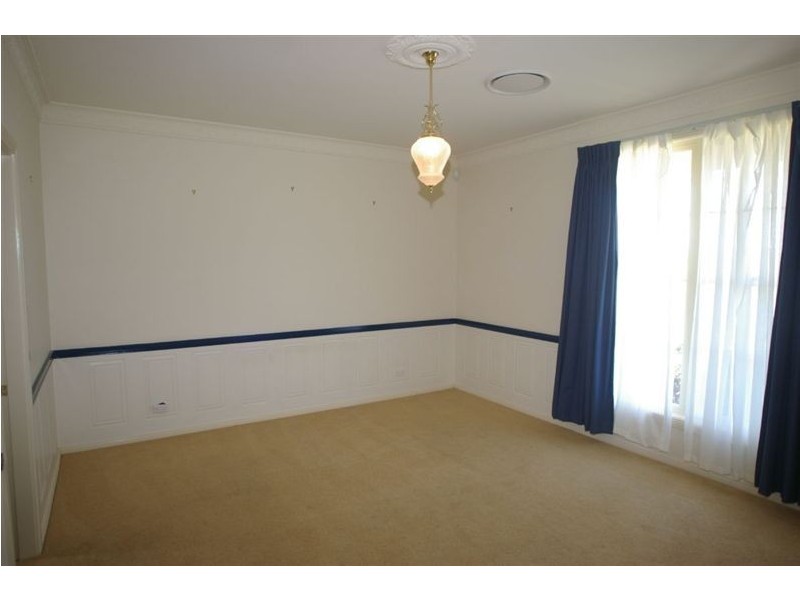 37 The Outlook, Kirkham NSW 2570