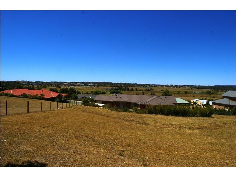 37 The Outlook, Kirkham NSW 2570