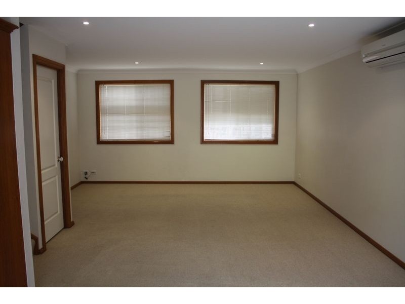 2/19-21 Murrandah Avenue, Camden South NSW 2570