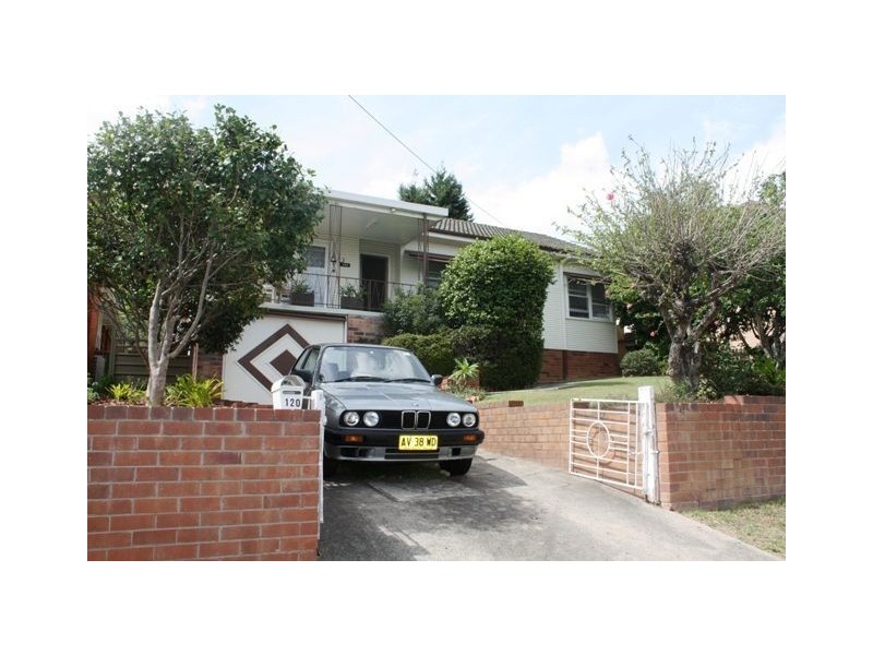 120 Lindesay Street, Campbelltown NSW 2560