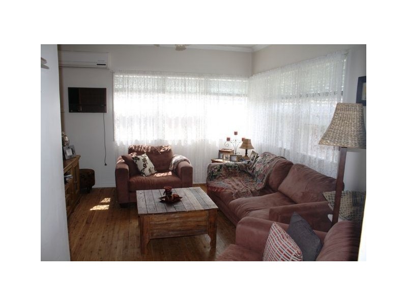 120 Lindesay Street, Campbelltown NSW 2560