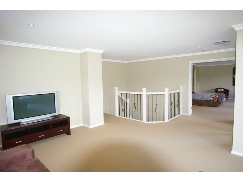 6 Preston Avenue, Elderslie NSW 2570