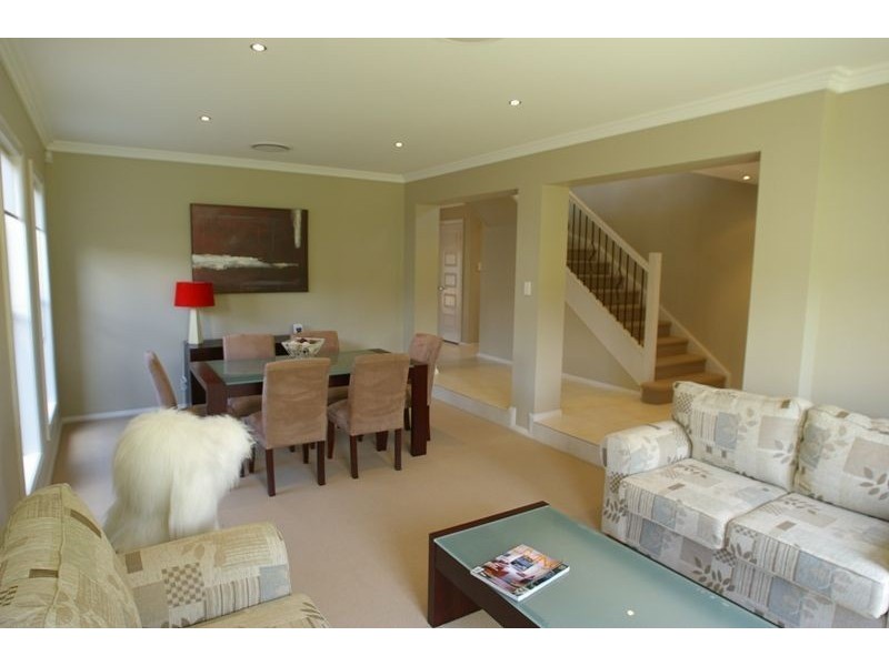 6 Preston Avenue, Elderslie NSW 2570