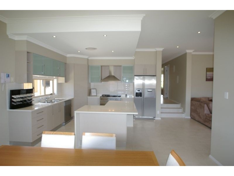 6 Preston Avenue, Elderslie NSW 2570