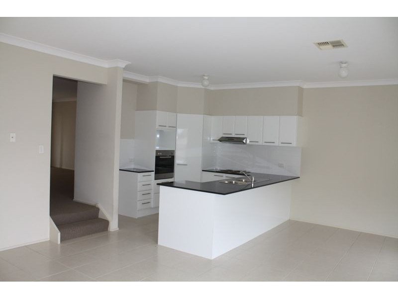 4 Gilbert Street, Elderslie NSW 2570