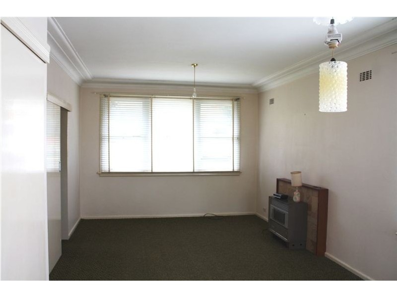 9 Turimetta Avenue, Leumeah NSW 2560