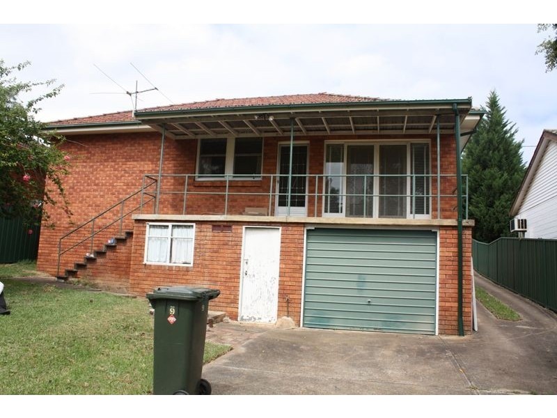 9 Turimetta Avenue, Leumeah NSW 2560