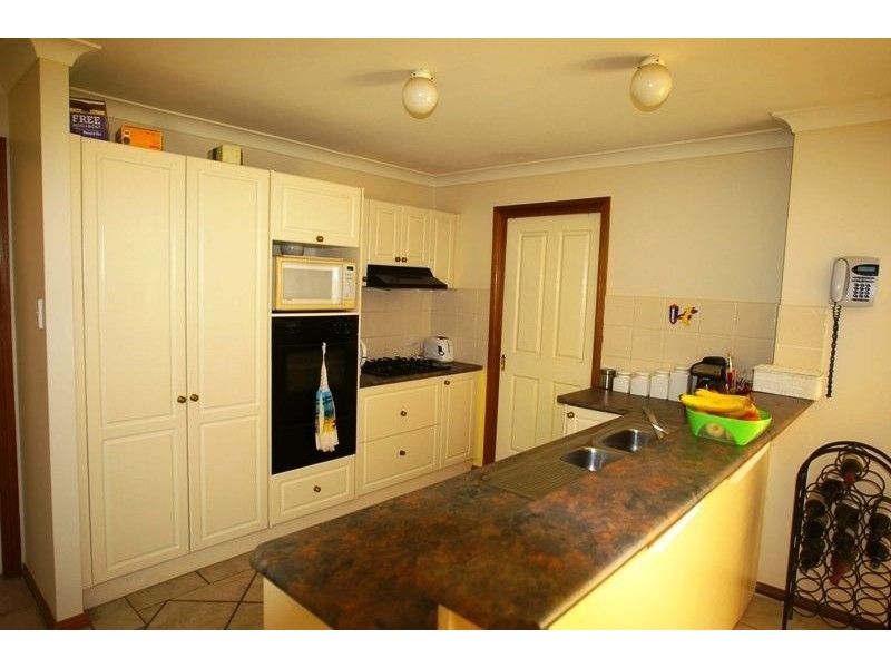 50 William Mannix Avenue, Currans Hill NSW 2567