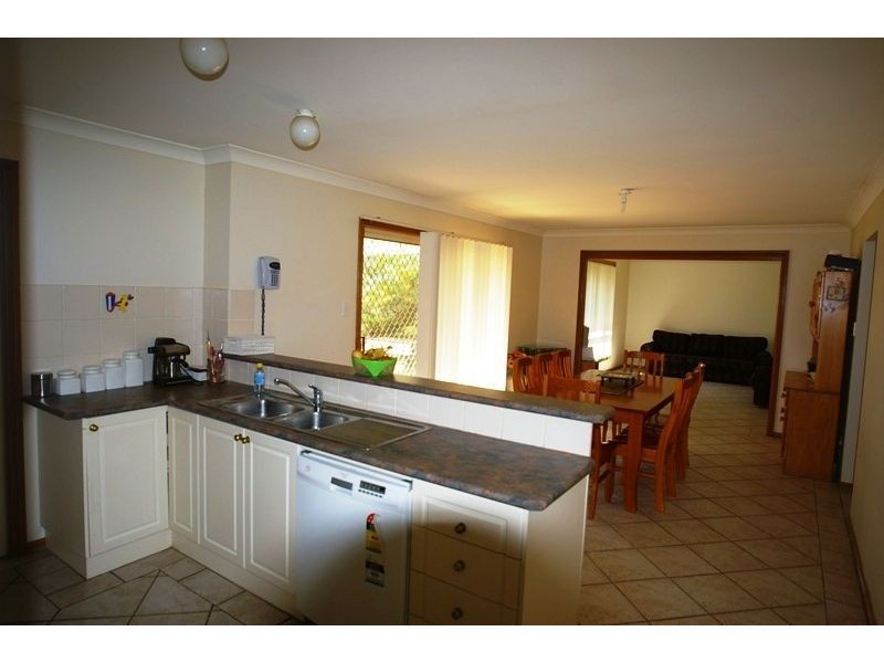 50 William Mannix Avenue, Currans Hill NSW 2567