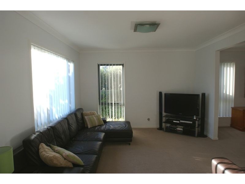 76 Minorca Circuit, Spring Farm NSW 2570