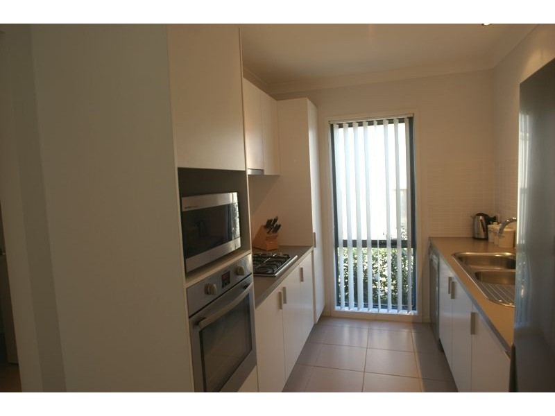 76 Minorca Circuit, Spring Farm NSW 2570