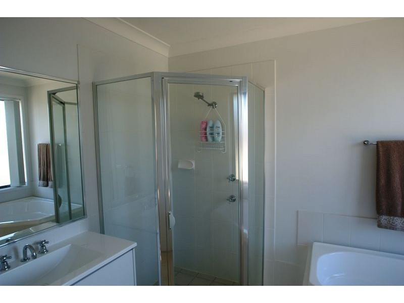 76 Minorca Circuit, Spring Farm NSW 2570