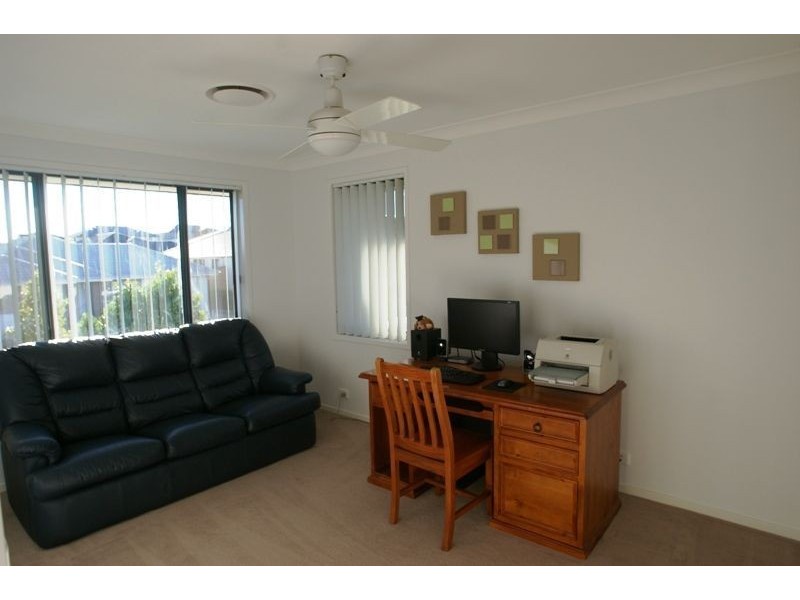 76 Minorca Circuit, Spring Farm NSW 2570