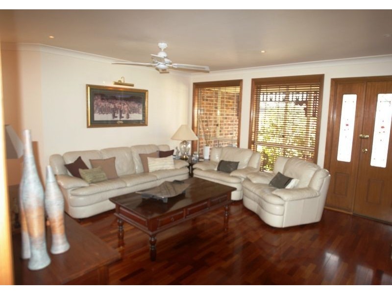 31 William Mannix Avenue, Currans Hill NSW 2567
