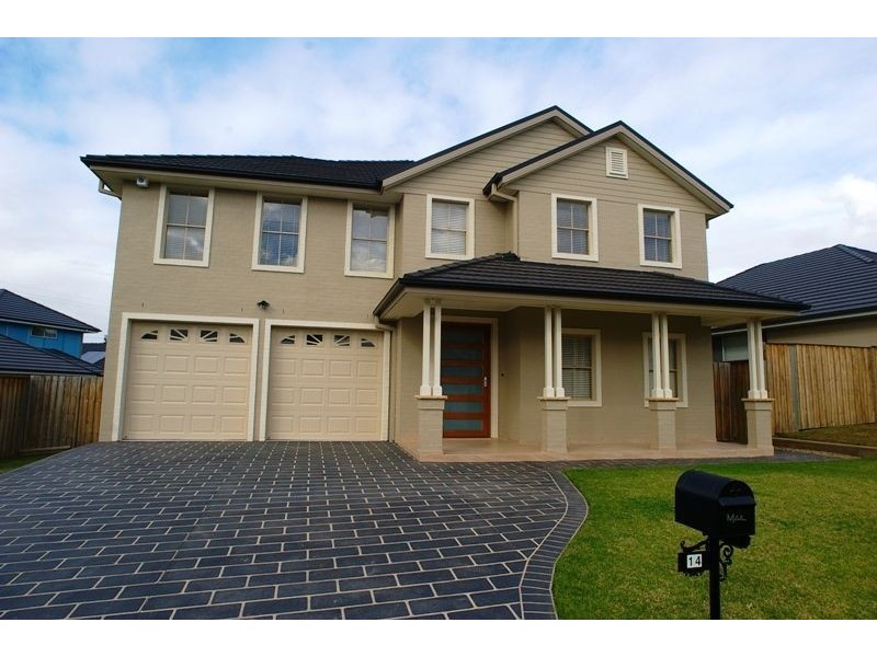 14 Rheinbergers Circuit, Elderslie NSW 2570