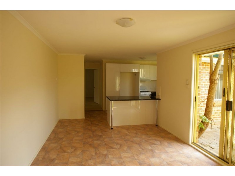 16 Carandini Street, St Helens Park NSW 2560