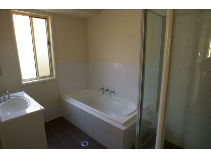 16 Carandini Street, St Helens Park NSW 2560