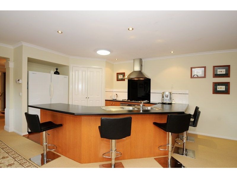 3 Hillside Court, Lysterfield South VIC 3156
