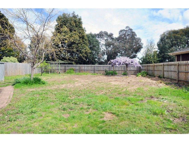 7 Metcalf Crescent, Rowville VIC 3178