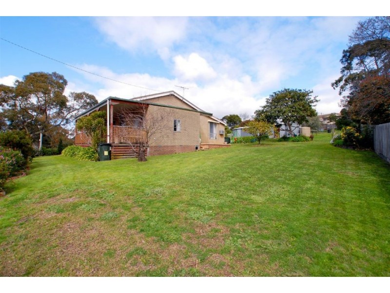 10 Nathan Street, Ferntree Gully VIC 3156