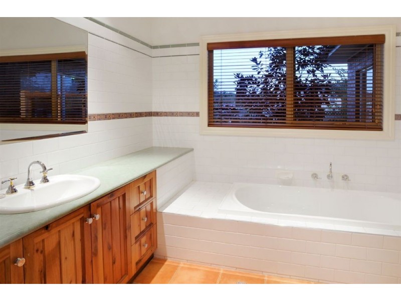 12 Callander Place, Lysterfield VIC 3156