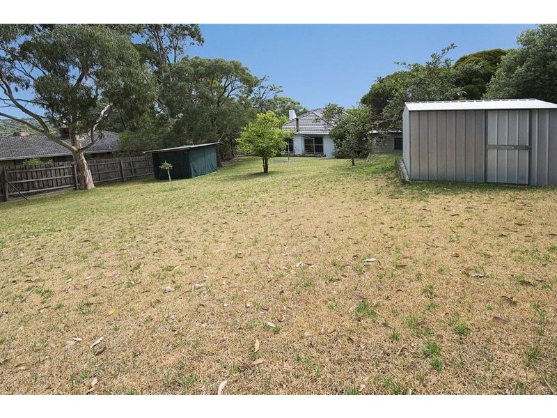 4 Roberts Street, Ferntree Gully VIC 3156