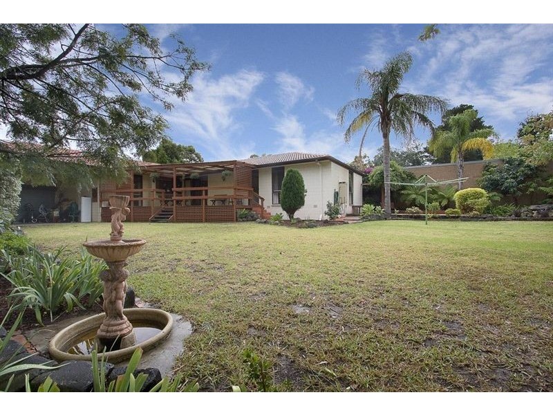 22 Lloyd Street, Knoxfield VIC 3180