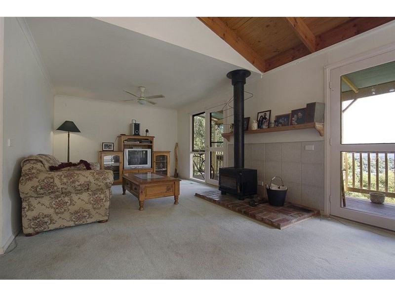 29 Walbundry Avenue, Ferntree Gully VIC 3156