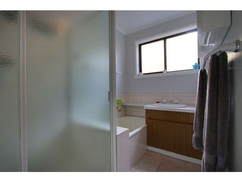 3/10 Lording St, Ferntree Gully VIC 3156