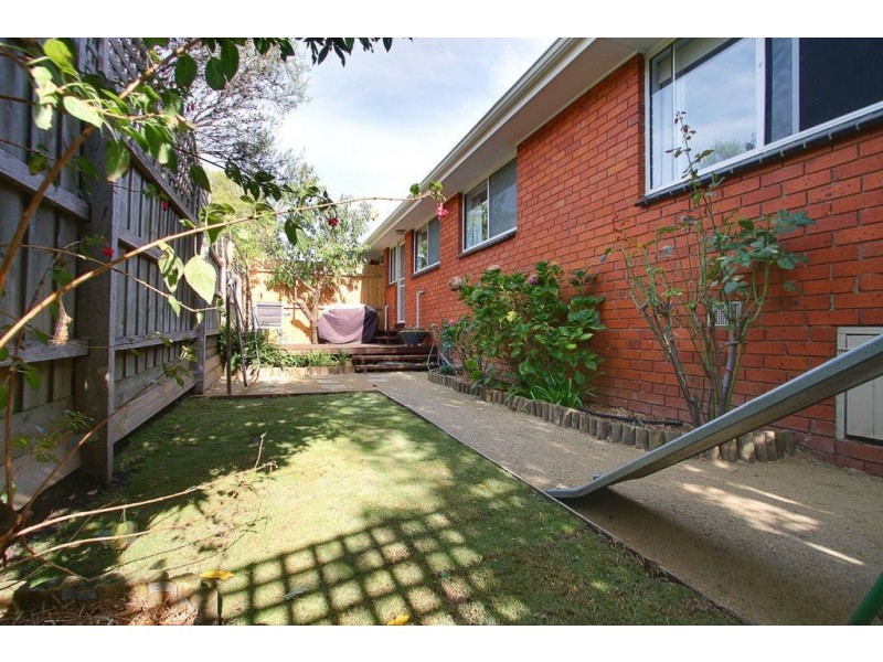 3/10 Lording St, Ferntree Gully VIC 3156
