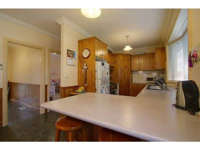 28 Segarta Circuit, Ferntree Gully VIC 3156