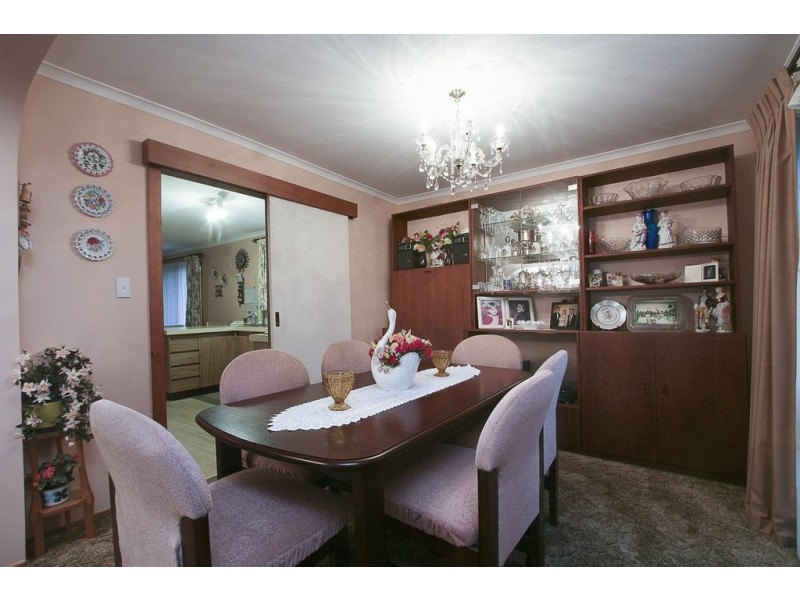 43 Berrabri Drive, Scoresby VIC 3179