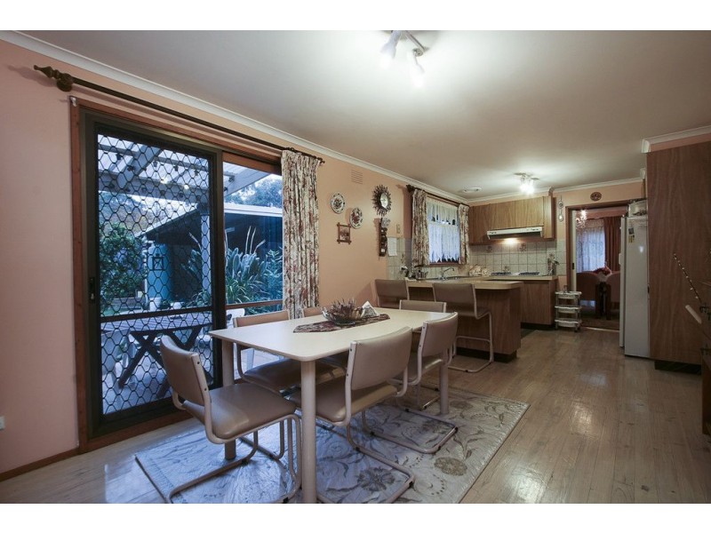 43 Berrabri Drive, Scoresby VIC 3179