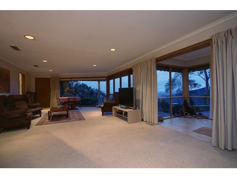 2 Irene Avenue, Upper Ferntree Gully VIC 3156