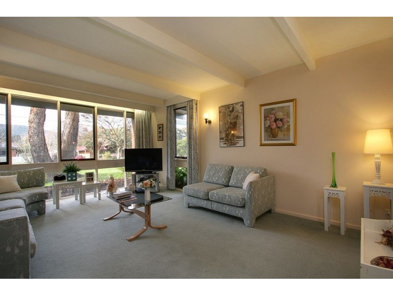 17 Westley Street, Ferntree Gully VIC 3156