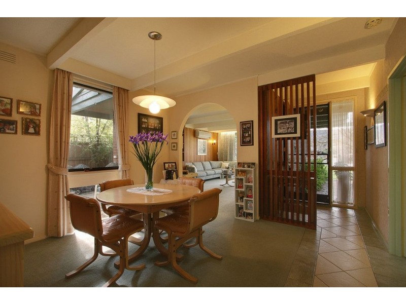 17 Westley Street, Ferntree Gully VIC 3156