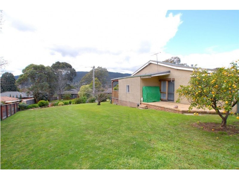 10 Nathan Street, Ferntree Gully VIC 3156